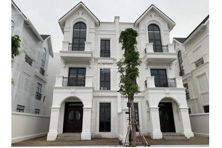 Hỗ trợ pháp lý và tư vấn