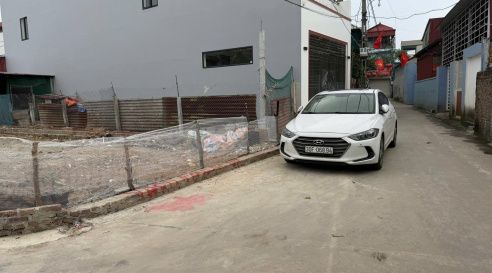 Mặt tiền thương mại và cảnh quan tuyến phố