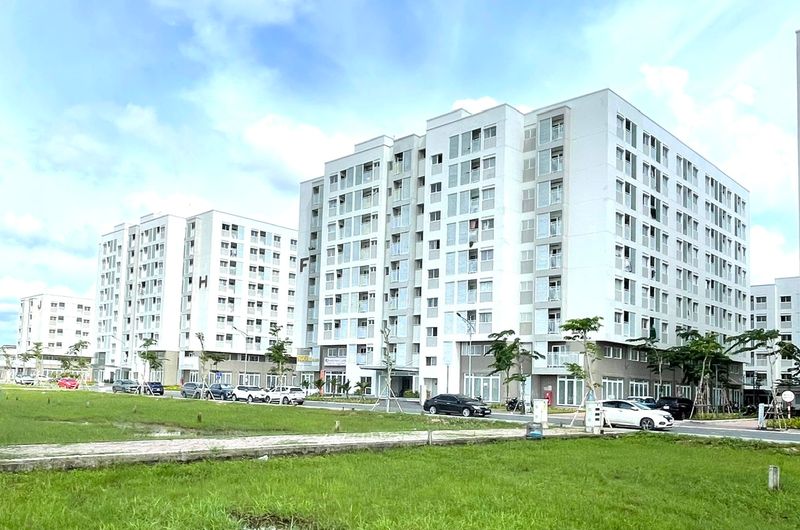 Hạ tầng và thực tế xây dựng