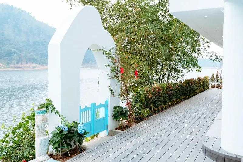 Cảnh hồ & không gian nghỉ dưỡng tại Sóc Sơn