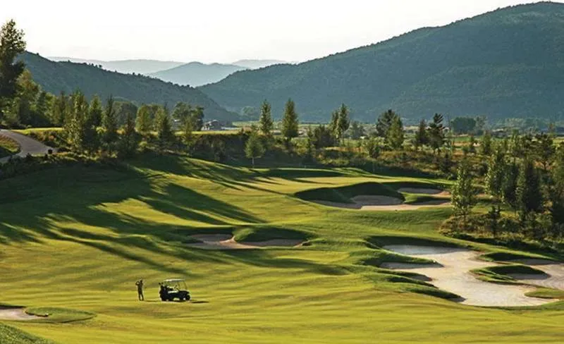 Sân golf Legend Hill - góc nhìn 2