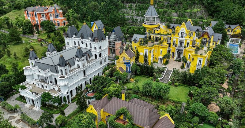 ví dụ hàng rào gây tranh chấp lối đi