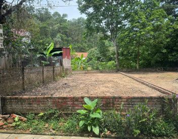 Mặt tiền và tổng quan lô đất