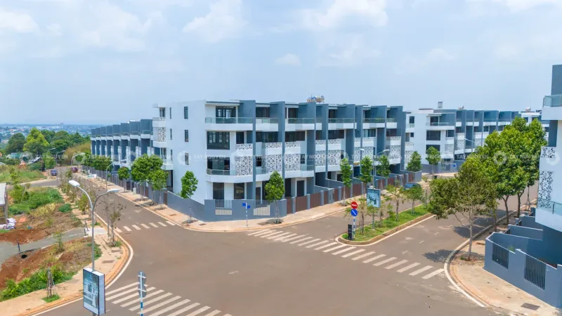 Góc nhìn từ trên cao (drone)