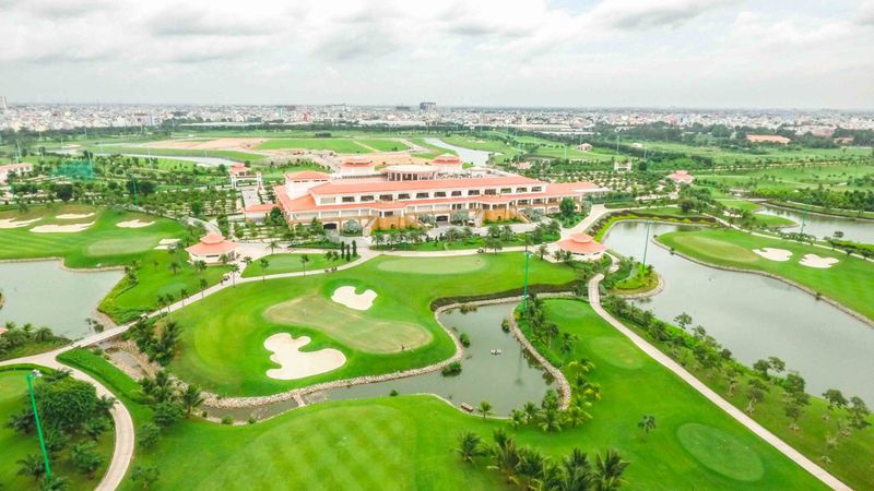 Sân golf tại xã Nội Bài