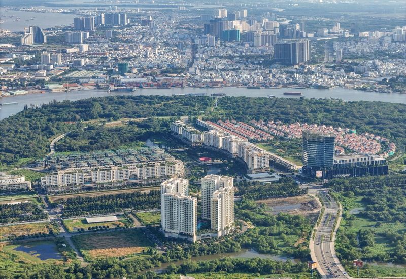 Toàn cảnh thi công bằng flycam