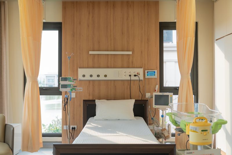Thiết bị vận hành và công nghệ y tế