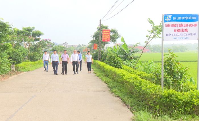 Đường nông thôn được chỉnh trang thành tuyến đẹp và an toàn