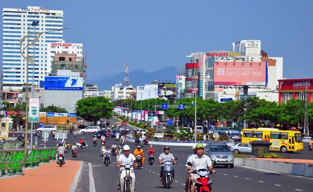 đường Nguyễn Văn Linh