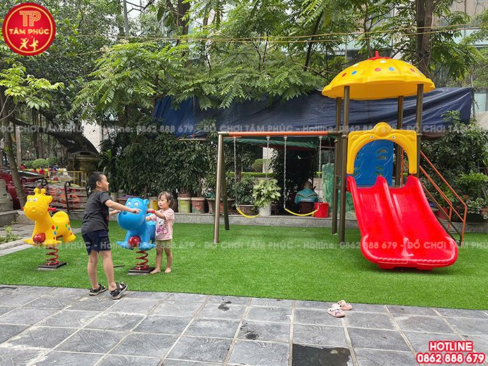 lắp đặt sân chơi ngoài trời