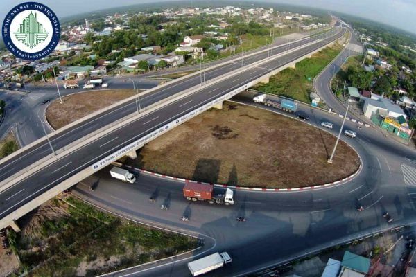 Nhà cao cấp gần tuyến cao tốc